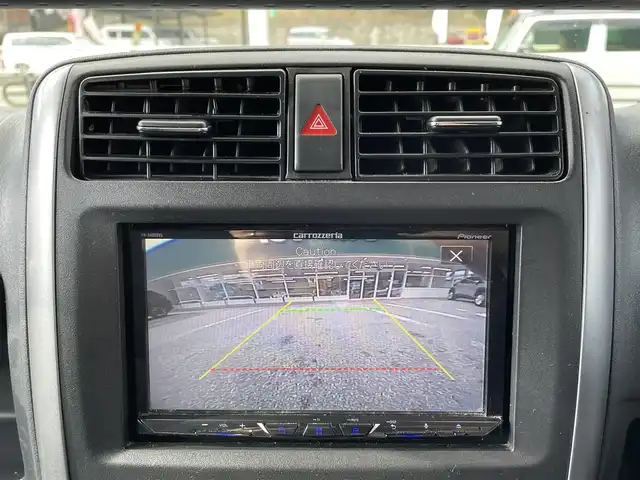 スズキ ジムニー XG 岐阜県 2010(平22)年 13.1万km スペリアホワイト 4WD/ディスプレイオーディオ/【Bluetooth．CD.DVD.AM/FM．AUX.iPod】/バックカメラ/ETC/リモコンキー/純正フロアマット/背面タイヤ/社外ドリンクホルダー/保証書/取扱説明書