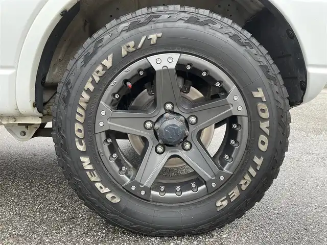 スズキ ジムニー XG 岐阜県 2010(平22)年 13.1万km スペリアホワイト 4WD/ディスプレイオーディオ/【Bluetooth．CD.DVD.AM/FM．AUX.iPod】/バックカメラ/ETC/リモコンキー/純正フロアマット/背面タイヤ/社外ドリンクホルダー/保証書/取扱説明書