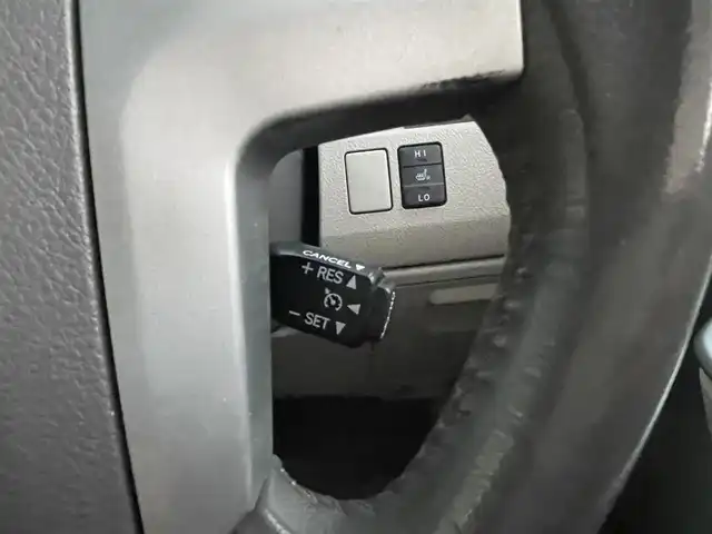 トヨタ ノア G 埼玉県 2012(平24)年 9.1万km グレーメタリック /純正HDDナビ//フルセグTV//バックカメラ//フリップダウンモニター//CD/DVD/Bluetooth//両側パワースライドドア//クルーズコントロール//運転席シートヒーター//ビルトインETC//スマートキーx2//キセノン//Wエアバッグ//ABS//コンビステアリング//ステアリングオーディオリモコン//オートライト//Fフォグランプ//プライバシーガラス//ドアバイザー//純正15インチAW