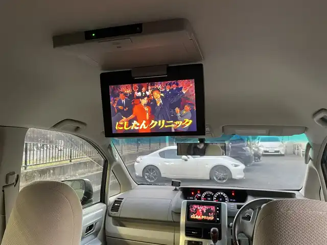 トヨタ ノア G 埼玉県 2012(平24)年 9.1万km グレーメタリック /純正HDDナビ//フルセグTV//バックカメラ//フリップダウンモニター//CD/DVD/Bluetooth//両側パワースライドドア//クルーズコントロール//運転席シートヒーター//ビルトインETC//スマートキーx2//キセノン//Wエアバッグ//ABS//コンビステアリング//ステアリングオーディオリモコン//オートライト//Fフォグランプ//プライバシーガラス//ドアバイザー//純正15インチAW