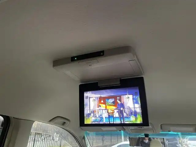 トヨタ ノア G 埼玉県 2012(平24)年 9.1万km グレーメタリック /純正HDDナビ//フルセグTV//バックカメラ//フリップダウンモニター//CD/DVD/Bluetooth//両側パワースライドドア//クルーズコントロール//運転席シートヒーター//ビルトインETC//スマートキーx2//キセノン//Wエアバッグ//ABS//コンビステアリング//ステアリングオーディオリモコン//オートライト//Fフォグランプ//プライバシーガラス//ドアバイザー//純正15インチAW