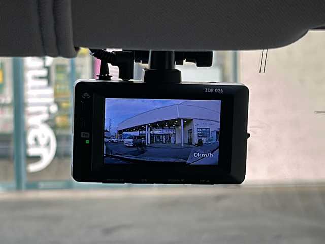 スバル インプレッサ ＸＶ 2．0i アイサイト プラウドED 愛知県 2016(平28)年 8.7万km デザートカーキ 登録時走行距離86696km/純正メモリナビ/(フルセグテレビ.FM.AM.Bluetooth)/純正17インチAW/純正フロアマット/バックカメラ/アイドリングストップ/ルーフレール/ウィンカーミラー/クルーズコントロール/ドアバイザー/プッシュスタート/パドルシフト/スマートキー/ドライブレコーダー/ETC/保証書/取扱説明書