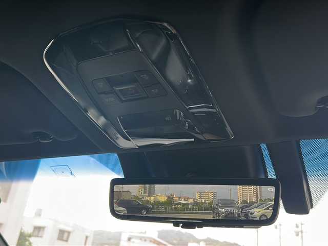 トヨタ ハリアー ハイブリッド Z レザーパッケージ 沖縄県 2020(令2)年 2.8万km プレシャスブラックパール 純正ナビ　/（ＡＭ／ＦＭ／ＢＴ）　/全方位モニター　/フルセグＴＶ　/コーナーセンサー　/電動リアゲート　/パワーシート　/シートヒーター　/衝突軽減　/クルーズコントロール　/ドラレコ　/ＥＴＣ　/純正19ＡＷ/オートマチックハイビーム/レーンキープアシスト/ステアリングヒーター/LEDヘッドライト/横滑り防止/純正フロアマット/USB入力端子