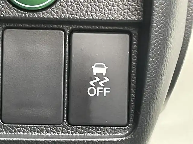 ホンダ Ｎ ＯＮＥ プレミアム Lパッケージ 山口県 2013(平25)年 7.2万km プレミアムホワイトパール 社外ナビ/フルセグTV/電動格納ミラー/純正フロアマット/フォグランプ/ドアバイザー