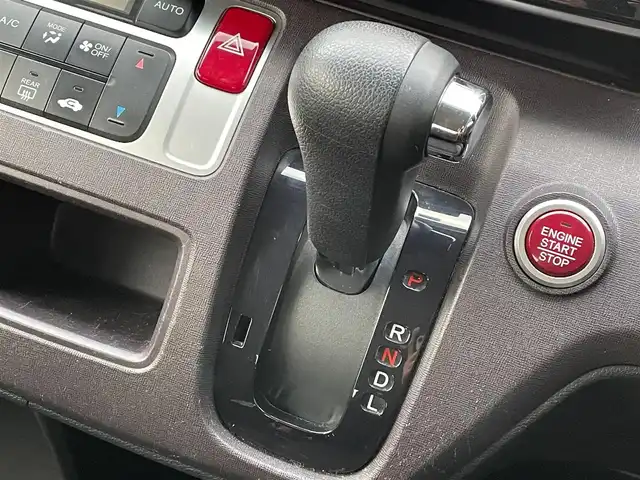 ホンダ Ｎ ＯＮＥ プレミアム Lパッケージ 山口県 2013(平25)年 7.2万km プレミアムホワイトパール 社外ナビ/フルセグTV/電動格納ミラー/純正フロアマット/フォグランプ/ドアバイザー