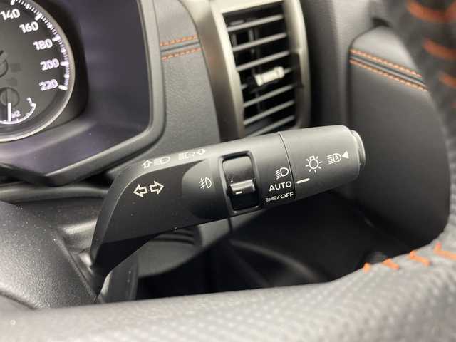 三菱 トライトン GSR 群馬県 2024(令6)年 0.3万km ホワイトダイヤモンド 純正９型ナビ　全周囲カメラ　ＥＴＣ　ドラレコ　衝突被害軽減ブレーキ　レーンアシスト　アダプティブクルーズコントロール　ＬＥＤヘッドライト　ステアリングヒーター　レザーシート　シートヒーター　禁煙車