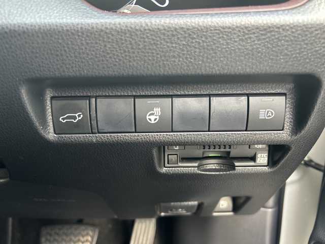 トヨタ ＲＡＶ４ ハイブリットG 東京都 2020(令2)年 5.7万km ホワイトパールクリスタルシャイン ワンオーナー/レザーシート/4WD/純正SDナビ（NSZT-Y68T）/・Bluetooth/TV/CD/DVD/SD/Toyota Safety Sense/・プリクラッシュセーフティ/・レーントレーシングアシスト/・レーダークルーズコントロール/・オートマチックハイビーム/・ロードサインアシスト/先行車発進告知機能/インテリジェントクリアランスソナー/リヤクロストラフィックオートブレーキ/ブラインドスポットモニター/横滑り防止装置/盗難防止装置/ドライブレコーダー/バックカメラ/オートライト/オートマチックハイビーム/オートエアコン/電動格納ミラー/プッシュスタート/電動リアゲート/コーナーセンサー/純正18インチアルミホイール/TRD製エアロパーツセット/TRD製オーバーフェンダー/ETC/スペアキー1本/取扱説明書