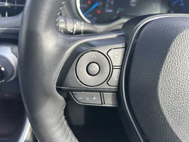 トヨタ ＲＡＶ４ ハイブリットG 東京都 2020(令2)年 5.7万km ホワイトパールクリスタルシャイン ワンオーナー/レザーシート/4WD/純正SDナビ（NSZT-Y68T）/・Bluetooth/TV/CD/DVD/SD/Toyota Safety Sense/・プリクラッシュセーフティ/・レーントレーシングアシスト/・レーダークルーズコントロール/・オートマチックハイビーム/・ロードサインアシスト/先行車発進告知機能/インテリジェントクリアランスソナー/リヤクロストラフィックオートブレーキ/ブラインドスポットモニター/横滑り防止装置/盗難防止装置/ドライブレコーダー/バックカメラ/オートライト/オートマチックハイビーム/オートエアコン/電動格納ミラー/プッシュスタート/電動リアゲート/コーナーセンサー/純正18インチアルミホイール/TRD製エアロパーツセット/TRD製オーバーフェンダー/ETC/スペアキー1本/取扱説明書