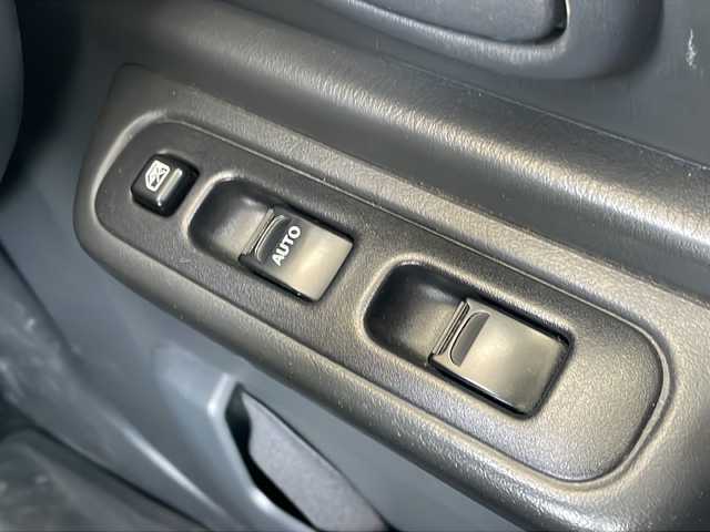 スズキ ジムニー ワイルドウィンド 長野県 2006(平18)年 10.5万km パールホワイトマイカ ４WD/ターボ/カロッツェリアCD/社外１６インチアルミ/ルーフレール/背面タイヤ/保証書・取説/スペアキー