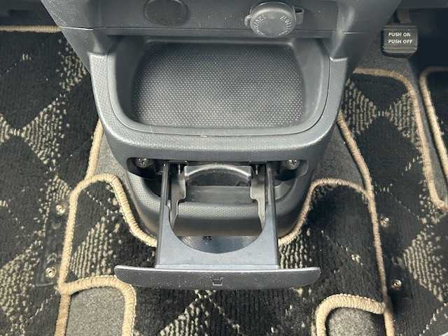 スズキ ソリオ バンディット DJE 青森県 2015(平27)年 5.8万km ブルーイッシュブラックパール3 ４WD/strada社外ナビ/AM/FM/CD/DVD/フルセグ/Bluetooth/クルーズコントロール/衝突軽減システム/両側パワースライドドア/ステアリングスイッチ/プッシュスタート/オートライト/フォグランプ/スマートキー/スペアキー/純正ホイール夏タイヤ装着/社外AWスタッドレスタイヤ車載/取扱説明書/保証書