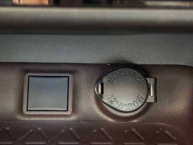 トヨタ ＲＡＶ４ ハイブリットG 埼玉県 2020(令2)年 5.8万km ホワイトパールクリスタルシャイン トヨタセーフティーセンス　/サンルーフ　/純正9インチナビ /　　CD/DVD/BT/フルセグ/バックカメラ /パワーバックドア /レーダークルーズコントロール/LEDオートライト /革シート /メモリシート /シートヒーター /純正18インチアルミ /ブラインドスポットモニター/ステアリングヒーター/ETC