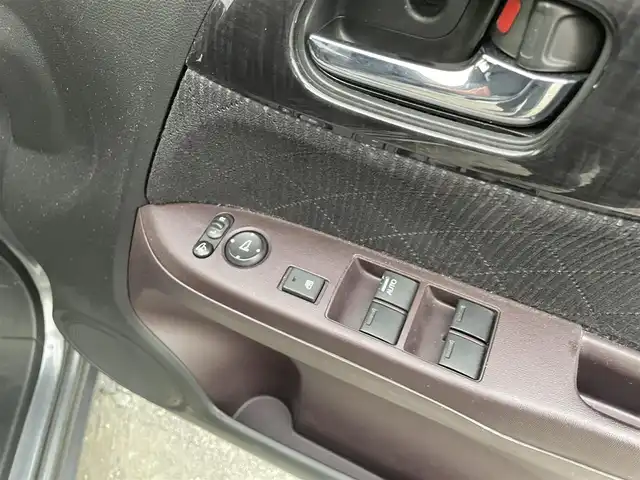 ホンダ Ｎ ＯＮＥ プレミアム ツアラー Lパッケージ 神奈川県 2013(平25)年 8.9万km シャイニンググレーM (株)IDOMが運営する【じしゃロン秦野店】の自社ローン専用車両になります。こちらは現金またはオートローンご利用時の価格です。自社ローンご希望の方は別途その旨お申付け下さい/純正ナビ/CD/DVD/BT/フルセグ/バックカメラ/スマートキー/ＥＴＣ/クルーズコントロール/ドラレコ/スマートキースペアー１