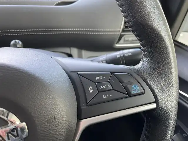 日産 セレナ ハイウェイスター プロパイロットED 愛知県 2017(平29)年 6.6万km ダイヤモンドブラック 純SDナビテレビ/フルセグテレビ/純フリップダウンモニター/両側パワースライドドア/プロパイロット/バックカメラ/ドライブレコーダー/エマージェンシーブレーキ/純16インチAW/社外AW付スタッドレスタイヤ車載