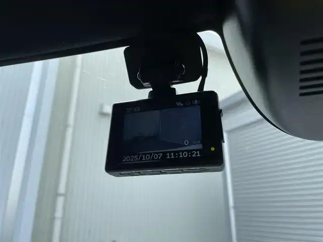 ホンダ Ｎ ＢＯＸ カスタム 石川県 2024(令6)年 1.2万km プラチナホワイトパール 純正8型ディスプレイオーディオ/バックカメラ/LEDヘッドライト/パーキングセンサー/片側パワースライドドア/ドライブレコーダー/ホンダセンシング/レーダークルーズ/純正アルミホイール/スマートキー/シートヒーター/プッシュスタート/レーンキープアシスト