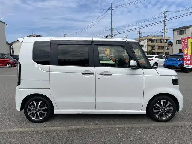 ホンダ Ｎ ＢＯＸ カスタム 石川県 2024(令6)年 1.2万km プラチナホワイトパール 純正8型ディスプレイオーディオ/バックカメラ/LEDヘッドライト/パーキングセンサー/片側パワースライドドア/ドライブレコーダー/ホンダセンシング/レーダークルーズ/純正アルミホイール/スマートキー/シートヒーター/プッシュスタート/レーンキープアシスト