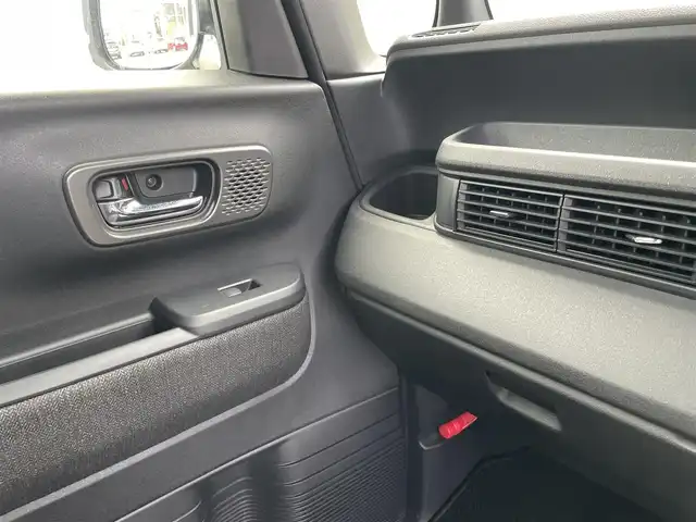 ホンダ Ｎ ＢＯＸ カスタム 石川県 2024(令6)年 1.2万km プラチナホワイトパール 純正8型ディスプレイオーディオ/バックカメラ/LEDヘッドライト/パーキングセンサー/片側パワースライドドア/ドライブレコーダー/ホンダセンシング/レーダークルーズ/純正アルミホイール/スマートキー/シートヒーター/プッシュスタート/レーンキープアシスト