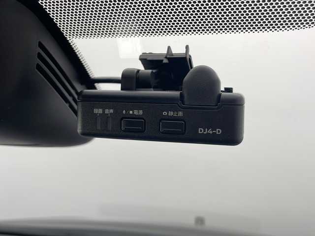 日産 セレナ ハイウェイスター V 長野県 2019(令1)年 5.7万km ダークメタルグレー 4WD/純正ナビ/ＣＤ・ＤＶＤ再生/地デジＴＶ/バックカメラ/アラウンドビューモニター/両側パワースライドドア/エマージェンシーブレーキ/LEDヘッドライト/オートライト/クルーズコントロール/ETC/純正アルミホイール/スマートキー/プッシュスタート/スペアキー/アイドリングストップ