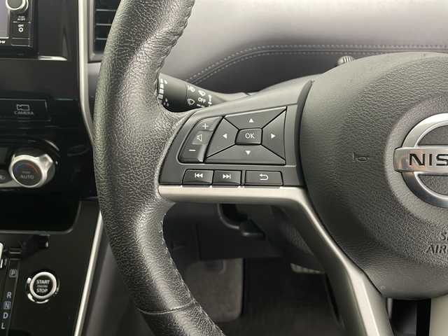 日産 セレナ ハイウェイスター V 長野県 2019(令1)年 5.7万km ダークメタルグレー 4WD/純正ナビ/ＣＤ・ＤＶＤ再生/地デジＴＶ/バックカメラ/アラウンドビューモニター/両側パワースライドドア/エマージェンシーブレーキ/LEDヘッドライト/オートライト/クルーズコントロール/ETC/純正アルミホイール/スマートキー/プッシュスタート/スペアキー/アイドリングストップ