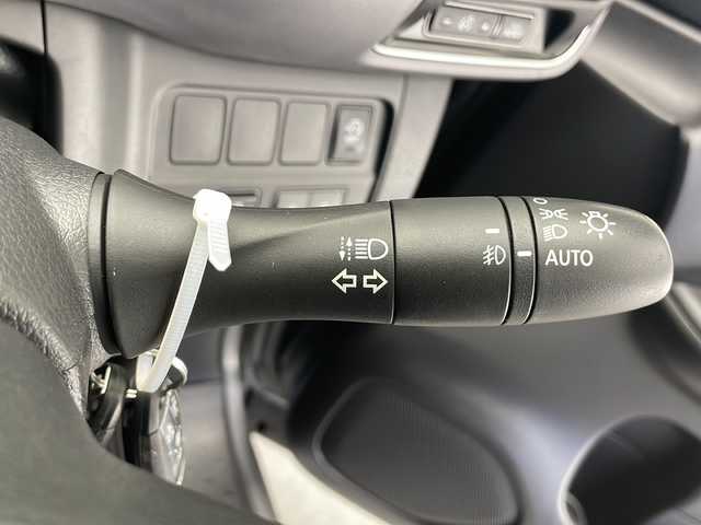 日産 セレナ ハイウェイスター V 長野県 2019(令1)年 5.7万km ダークメタルグレー 4WD/純正ナビ/ＣＤ・ＤＶＤ再生/地デジＴＶ/バックカメラ/アラウンドビューモニター/両側パワースライドドア/エマージェンシーブレーキ/LEDヘッドライト/オートライト/クルーズコントロール/ETC/純正アルミホイール/スマートキー/プッシュスタート/スペアキー/アイドリングストップ