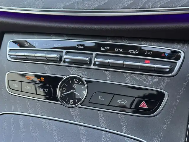 メルセデス・ベンツ ＣＬＳ２２０ｄ スポーツ エクスクルーシブPKG 千葉県 2018(平30)年 3.5万km オブシディアンブラック エクスクルーシブＰＫＧ/レーダーセーフティＰＫＧ/衝突軽減ブレーキ/レーダークルーズコントロール/レーンキープアシスト/ブラインドスポットモニター/純正HDDナビ/フルセグＴＶ/Bluetooth/全方位カメラ/ブルメスターサウンド/サンルーフ/茶レザーシート/シートヒーター/エアシート/電動リアゲート/純正19インチAW/LEDライト/ETC2.0/保証書・取説/スペアキー