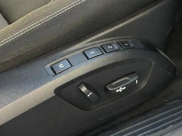 ボルボ Ｖ４０ D4 モメンタム 山梨県 2016(平28)年 5.4万km アイスホワイト ＡＣＣ/レーンキープアシスト/ブラインドスポット/純正ＨＤＤナビ/ＢＴ/ＵＳＢ/ＴＶ/運転席パワーシート/ハーフレザーシート/ＥＴＣ