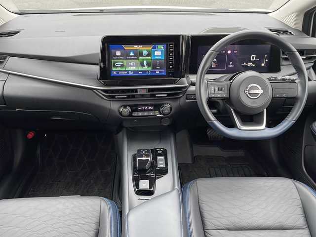 日産 ノート オーテック 茨城県 2023(令5)年 0.6万km ピュアホワイトパール 純正SDナビ(Bluetooth/フルセグTV/バックカメラ)/LEDオートライト/オートマチックハイビーム/サイドエアバッグ/スマートキー/冷房AAC/USB入力端子/レザーシート/純正エアロ/16インチ純正アルミホイール/コーナーセンサー/純正フロアマット