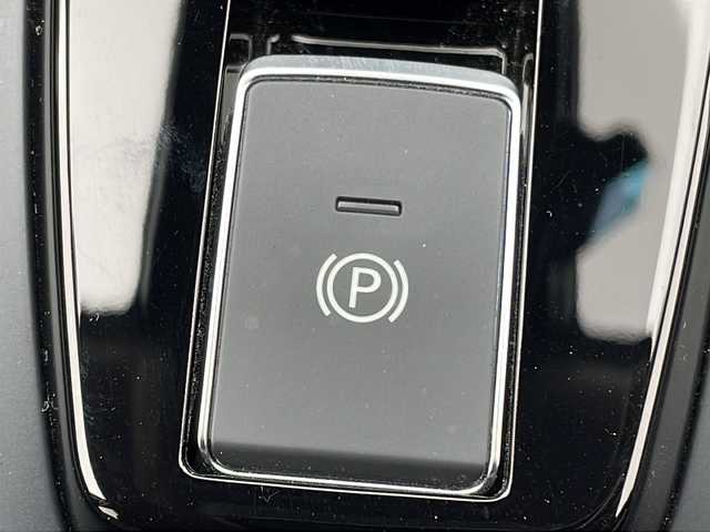 日産 ノート オーテック 茨城県 2023(令5)年 0.6万km ピュアホワイトパール 純正SDナビ(Bluetooth/フルセグTV/バックカメラ)/LEDオートライト/オートマチックハイビーム/サイドエアバッグ/スマートキー/冷房AAC/USB入力端子/レザーシート/純正エアロ/16インチ純正アルミホイール/コーナーセンサー/純正フロアマット