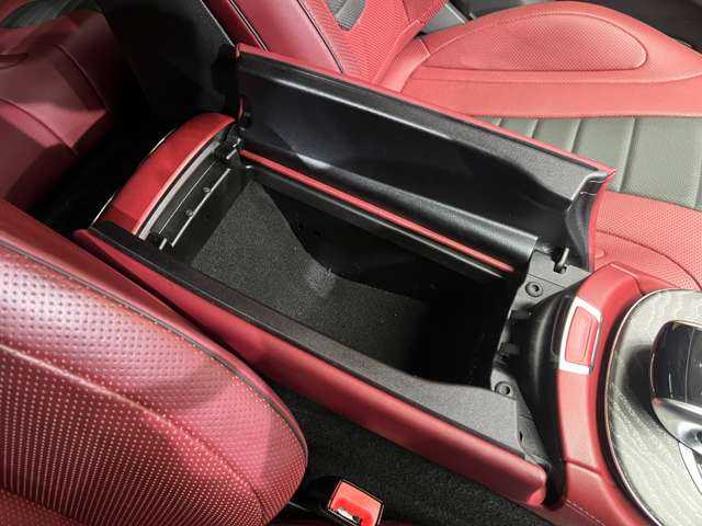 メルセデス・ベンツ ＣＬＳ２２０ｄ スポーツ エクスクルーシブPKG 千葉県 2019(平31)年 1.8万km オブシディアンブラック 赤黒革シート　/ＳＲ　/Ｂｕｒｍｅｓｔｅｒサウンド　/ＨＵＤ　/ＡＣＣ/ナビ　/ＴＶ　/３６０°/Ｂｌｕｅｔｏｏｔｈ接続　/ＣａｒＰｌａｙ　/シートヒーター　/ベンチレーション　/電動トランク　/アクティブパーキング　/ＲＳＰ