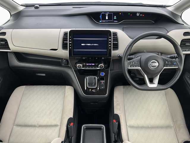 日産 セレナ e－パワー ハイウェイスター V 宮城県 2020(令2)年 6.5万km ブリリアントホワイトパール 2トーン 禁煙車/純正11.3インチフリップダウンモニター/プロパイロット/３６０°セーフティアシスト/・インテリジェントエマージェンシーブレーキ/・ふらつき警報/・アラウンドビューモニター/・車線逸脱警報/・車線逸脱防止支援/・後側方車両検知警報/・後側方衝突防止支援/・クロストラフィックアラート/デジタルインナーミラー/両側パワースライドドア/純正10インチSDナビ/・BT/CD/DVD/ブルーレイ/SD/AM/FM/フルセグTV/純正ドライブレコーダー/ビルトインETC/革巻きステアリング/ステアリングスイッチ/プッシュスタート/スマートキー/純正15インチアルミホイール/ドアバイザー/サンシェード/後席テーブル