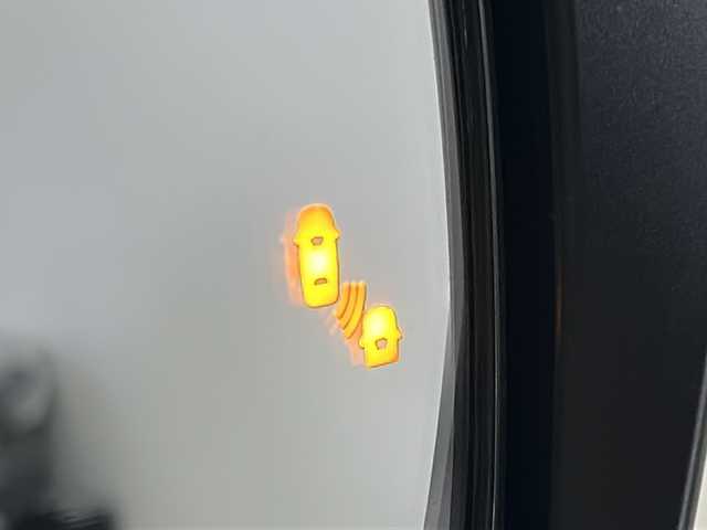 日産 セレナ e－パワー ハイウェイスター V 宮城県 2020(令2)年 6.5万km ブリリアントホワイトパール 2トーン 禁煙車/純正11.3インチフリップダウンモニター/プロパイロット/３６０°セーフティアシスト/・インテリジェントエマージェンシーブレーキ/・ふらつき警報/・アラウンドビューモニター/・車線逸脱警報/・車線逸脱防止支援/・後側方車両検知警報/・後側方衝突防止支援/・クロストラフィックアラート/デジタルインナーミラー/両側パワースライドドア/純正10インチSDナビ/・BT/CD/DVD/ブルーレイ/SD/AM/FM/フルセグTV/純正ドライブレコーダー/ビルトインETC/革巻きステアリング/ステアリングスイッチ/プッシュスタート/スマートキー/純正15インチアルミホイール/ドアバイザー/サンシェード/後席テーブル