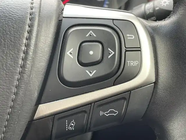トヨタ ハリアー プレミアム アドバンスドP 茨城県 2015(平27)年 5.7万km ブラック モデリスタエアロパーツ/・フロント・リアスボイラー/純正ナビ/・ワンセグTV/・Bluetooth接続/・CDチェンジャー/・USB入力端子/JBL/バック・サイドカメラ/LEDオートライト/レーダークルーズコントロール/パワーシートD＋N席/アイドリングストップ/電動リアゲート/純正１８インチアルミホイール/ETC/ワンオーナー/保証書付き/スマートキー