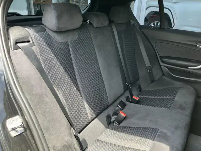 ＢＭＷ Ｍ１３５ｉ 山口県 2015(平27)年 2.8万km サファイアブラックP 純正HDDナビ・地デジチューナー/BluetoothAudio接続/バックカメラ/インテリジェントセーフティ/車線逸脱警報/クルーズコントロール/LEDオートライト/Fパワーシート/フロントスポイラー/ローダウン（バネ）/フロントグリル黒/ドライブレコーダー/スマートキー/ETC