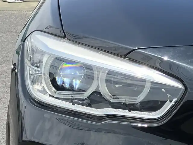 ＢＭＷ Ｍ１３５ｉ 山口県 2015(平27)年 2.8万km サファイアブラックP 純正HDDナビ・地デジチューナー/BluetoothAudio接続/バックカメラ/インテリジェントセーフティ/車線逸脱警報/クルーズコントロール/LEDオートライト/Fパワーシート/フロントスポイラー/ローダウン（バネ）/フロントグリル黒/ドライブレコーダー/スマートキー/ETC