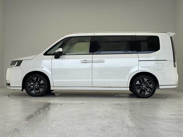 ホンダ ステップワゴン スパーダ eHEV 愛知県 2025(令7)年 0.1万km未満 プラチナホワイトパール 登録済未使用車/衝突軽減システム/純正11型SDナビ/両側パワースライドドア/レーダークルーズコントロール/シートヒーター/フルセグ/CD /DVD/Bluetooth/バックカメラ/電動リアゲート/コーナーセンサー/純正アルミホイール/ブラインドスポットモニター/LEDヘッドライト/パドルシフト/ステアリングスイッチ/スマートキー/プッシュスタート