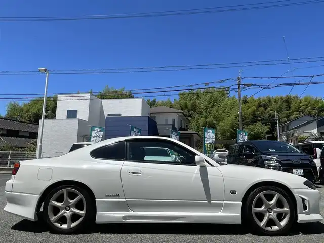 日産 シルビア スペックR bパッケージ 熊本県 2000(平12)年 17.8万km ホワイトパール エアロ/社外オーディオ/【ＡＭ／ＦＭ／ＣＤ／ＵＳＢ／ＡＵＸ】/HKS車高調/HKSサイレントハイパワーマフラー/純正17インチアルミホイール/HIDヘッドライト/ヘッドライトレベライザー/電格ミラー/純正フロアマット