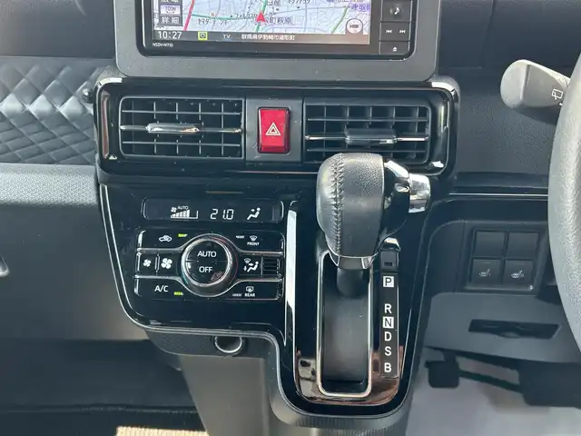スバル シフォン カスタムRS スマートアシスト 群馬県 2021(令3)年 2.1万km ブラックマイカメタリック/シャイニングホワイトパール ワンオーナー/純正ナビ(FM・AM/CD・DVD/BT)/フルセグテレビ/ビルトインETC/プリクラッシュ/横滑り防止装置/バックカメラ/スマートキー×1/ドラレコ前方/純正フロアマット/純正アルミホイール/LEDヘッドライト/オートライト/エアバッグ(W+サイド)/ハーフレザーシート/シートヒーター(D+N席)/純正ドアバイザー/プッシュスタート/コーナーセンサー前後/電格ミラー/取扱説明書/保証書/記録簿