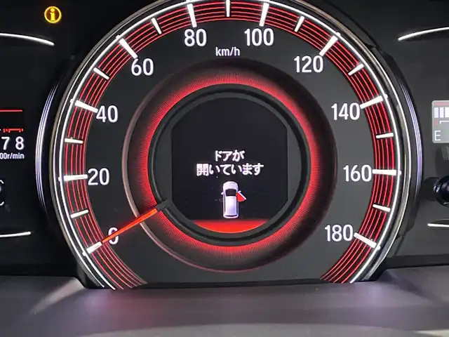 ホンダ オデッセイ アブソルート ホンダセンシング 鹿児島県 2019(平31)年 5.6万km プラチナホワイトパール 純正ナビ/(BT/CD/DVD/AM/FM/フルセグTV)/ホンダセンシング/アラウンドビューモニター/パーキングアシスト/レーダークルーズコントロール/ALPINE製フリップダウンモニター/オットマンシート/ハーフレザーシート/アイドリングストップ/前後ドライブレコーダー/ETC2.0/両側パワースライドドア/運転席パワーシート/パドルシフト/HDMI/純正17インチアルミホイール/純正フロアマット/保証書/取扱説明書