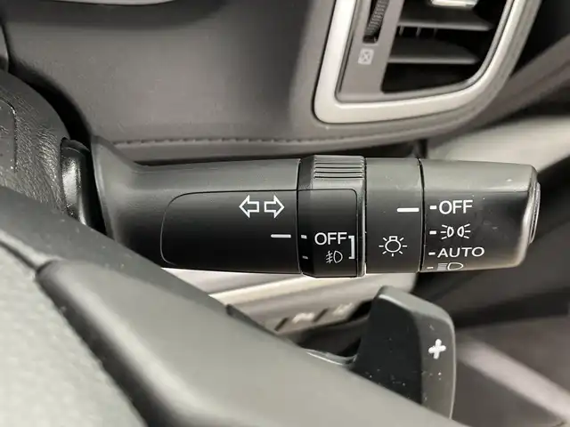 ホンダ オデッセイ アブソルート ホンダセンシング 鹿児島県 2019(平31)年 5.6万km プラチナホワイトパール 純正ナビ/(BT/CD/DVD/AM/FM/フルセグTV)/ホンダセンシング/アラウンドビューモニター/パーキングアシスト/レーダークルーズコントロール/ALPINE製フリップダウンモニター/オットマンシート/ハーフレザーシート/アイドリングストップ/前後ドライブレコーダー/ETC2.0/両側パワースライドドア/運転席パワーシート/パドルシフト/HDMI/純正17インチアルミホイール/純正フロアマット/保証書/取扱説明書