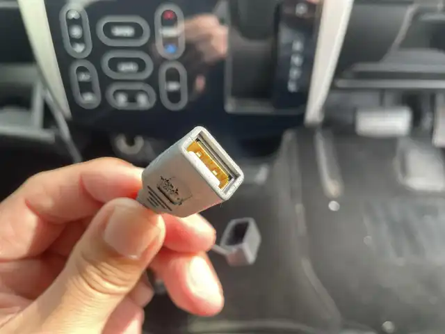 日産 デイズ ハイウェイスターG 富山県 2017(平29)年 7.1万km ホワイトパール アラウンドビューモニター/／社外７インチナビ/／フルセグＴＶ/／ＣＤ再生/／ＵＳＢ入力/／スマートキー/／プッシュスタート/／衝突軽減ブレーキ/／オートマチックハイビーム/／ＨＩＤオートライト/／フォグライト