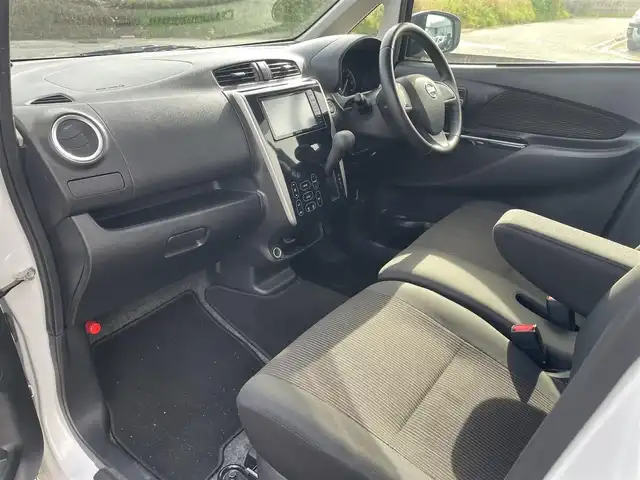 日産 デイズ ハイウェイスターG 富山県 2017(平29)年 7.1万km ホワイトパール アラウンドビューモニター/／社外７インチナビ/／フルセグＴＶ/／ＣＤ再生/／ＵＳＢ入力/／スマートキー/／プッシュスタート/／衝突軽減ブレーキ/／オートマチックハイビーム/／ＨＩＤオートライト/／フォグライト