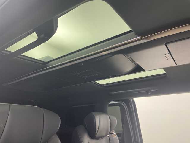 トヨタ アルファード Z 福岡県 2024(令6)年 3.4万km ブラック 左右独立ムーンルーフ　純正１３．２型後席モニター　純正１４型ナビ　ユニバーサルステップ　デジタルインナーミラー　全方位カメラ　ワイヤレス充電　電動リアゲート　両側電動スライドドア　ＥＴＣ　ドラレコ