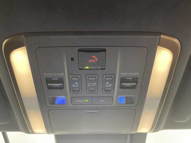 トヨタ アルファード Z 福岡県 2024(令6)年 3.4万km ブラック 左右独立ムーンルーフ　純正１３．２型後席モニター　純正１４型ナビ　ユニバーサルステップ　デジタルインナーミラー　全方位カメラ　ワイヤレス充電　電動リアゲート　両側電動スライドドア　ＥＴＣ　ドラレコ