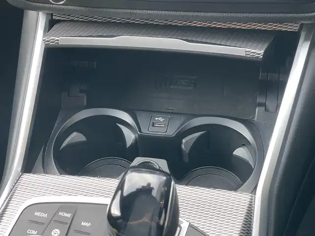 ＢＭＷ ＢＭＷ ３２０ｉ Mスポーツ 山梨県 2019(令1)年 3.3万km サファイアブラックP 純正HDDナビ/パークディスタンスコントロール/パーキングアシスト/リアビューカメラ/リバースアシスト/黒ハーフレザーシート/前席パワーシート/シートヒーター/CarPlay/タッチ充電/アクティブクルーズコントロール/レーンディパーチャーウォーニング/レーンチェンジウォーニング/ステアリング/レーンコントロール/アダプティブLEDヘッドランプ/ハイビームアシスト/ミラー型ETC/トランクリッド/スペアキ/保証書/純正18インチAW