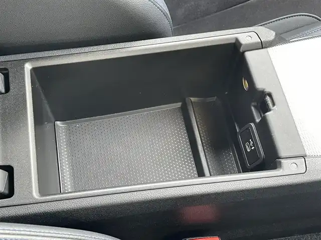 ＢＭＷ ＢＭＷ ３２０ｉ Mスポーツ 山梨県 2019(令1)年 3.3万km サファイアブラックP 純正HDDナビ/パークディスタンスコントロール/パーキングアシスト/リアビューカメラ/リバースアシスト/黒ハーフレザーシート/前席パワーシート/シートヒーター/CarPlay/タッチ充電/アクティブクルーズコントロール/レーンディパーチャーウォーニング/レーンチェンジウォーニング/ステアリング/レーンコントロール/アダプティブLEDヘッドランプ/ハイビームアシスト/ミラー型ETC/トランクリッド/スペアキ/保証書/純正18インチAW