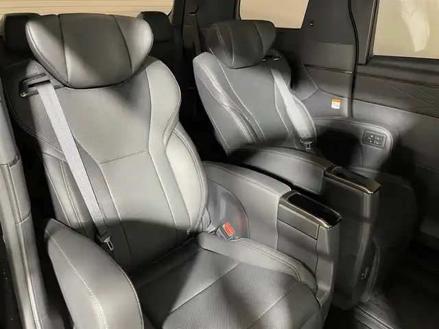 トヨタ アルファード Z 大阪府 2025(令7)年 0.5万km ブラック ワンオーナー/大型純正ナビ/全方位カメラ/スマートキー/ETC/両側パワースライド/モデリスタエアロ/サンルーフ/純正前後ドラレコ/デジタルインナーミラー/フリップダウンモニター/ステアリングスイッチ/レーンキープアシスト/レーダークルーズコントロール/衝突被害軽減ブレーキ/Wオートエアコン/オートライト/オートハイビーム/オートワイパー/オートホールド/電子パーキングブレーキ/ブラインドスポットモニター/パワーバックドア/前席パワーシート/前席シートヒーター/前席シートクーラー/２列目シートヒーター/２列目シートクーラー/ハンドルヒーター/純正アルミホイール/保証書、取説