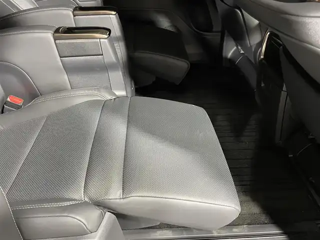 トヨタ アルファード Z 大阪府 2025(令7)年 0.5万km ブラック ワンオーナー/大型純正ナビ/全方位カメラ/スマートキー/ETC/両側パワースライド/モデリスタエアロ/サンルーフ/純正前後ドラレコ/デジタルインナーミラー/フリップダウンモニター/ステアリングスイッチ/レーンキープアシスト/レーダークルーズコントロール/衝突被害軽減ブレーキ/Wオートエアコン/オートライト/オートハイビーム/オートワイパー/オートホールド/電子パーキングブレーキ/ブラインドスポットモニター/パワーバックドア/前席パワーシート/前席シートヒーター/前席シートクーラー/２列目シートヒーター/２列目シートクーラー/ハンドルヒーター/純正アルミホイール/保証書、取説