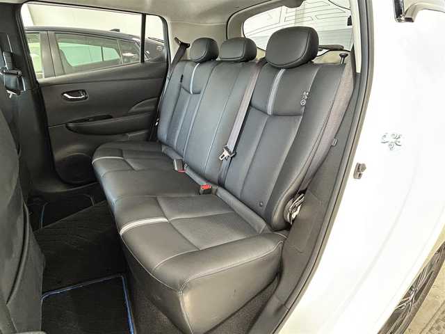 日産 リーフ e+ G 愛知県 2020(令2)年 1.6万km ブリリアントホワイトパール ワンオーナー/純正ナビ/フルセグテレビ/バックカメラ/アラウンドビュー/Bluetooth/ウィンカーミラー/クルーズコントロール/ドアバイザー/プッシュスタート/ビルトインETC2.0/プロパイロット/HDMI/BSM/BOSE