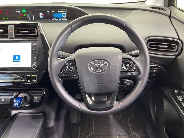 トヨタ プリウス SセーフティプラスⅡ 栃木県 2022(令4)年 4.1万km アティチュードブラックマイカ ワンオーナー/モデリスタエアロ/純正ディスプレイオーディオ/(Bluetooth・USB)/全方位カメラ/バックカメラ/トヨタセーフティセンス/ ・プリクラッシュセーフティ/ ・レーンキープアシスト/ ・レーダークルーズコントロール/ ・オートハイビーム/前後コーナーセンサー/ブラインドスポットモニター/AC100V充電/LEDヘッドライト/オートライト/フォグランプ/アルミ付きスタッドレスタイヤ積込/スマートキー