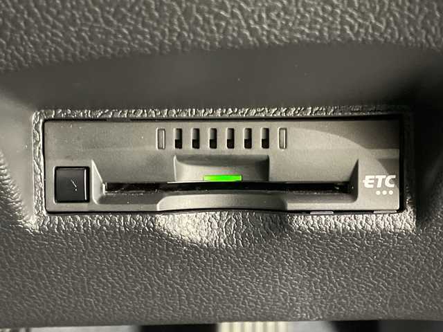 トヨタ プリウス SセーフティプラスⅡ 栃木県 2022(令4)年 4.1万km アティチュードブラックマイカ ワンオーナー/モデリスタエアロ/純正ディスプレイオーディオ/(Bluetooth・USB)/全方位カメラ/バックカメラ/トヨタセーフティセンス/ ・プリクラッシュセーフティ/ ・レーンキープアシスト/ ・レーダークルーズコントロール/ ・オートハイビーム/前後コーナーセンサー/ブラインドスポットモニター/AC100V充電/LEDヘッドライト/オートライト/フォグランプ/アルミ付きスタッドレスタイヤ積込/スマートキー