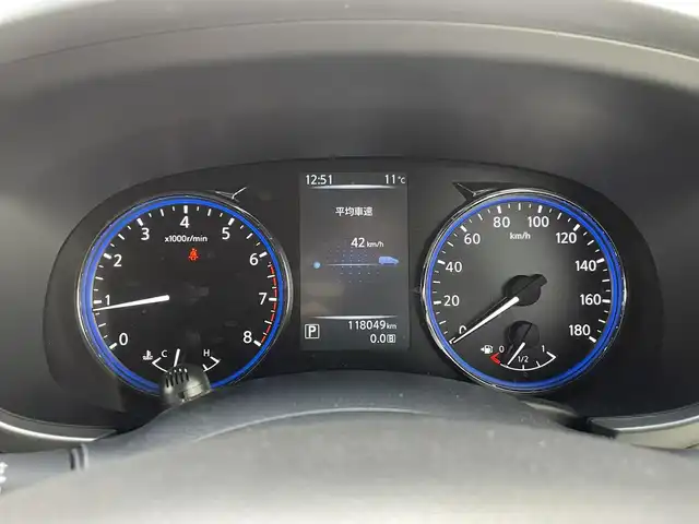 日産 エルグランド 250ハイウェイスター 埼玉県 2014(平26)年 11.8万km ブリリアントホワイトパール (株)IDOMが運営する【じしゃロン鳩ヶ谷店】の自社ローン対象車両になります。こちらは現金ご利用時の価格です。自社ローンご希望の方は別途その旨お申付け下さい。/純正ナビ（MM514D-L）　/  AM/FM/CD/DVD/フルセグＴＶ/両側パワースライドドア/ 　ワンタッチオートスライドドア/バックカメラ　/Ｗエアコン　/　 デュアルエアコン（前席）　/　 プラズマクラスター/革巻きステアリング　/ステアリングスイッチ/クルーズコントロール/フルエアロパーツ/オットマン（助手席/2列目）/キャプテンシート（前席/2列目）　/ETC/革巻きシフトレバー　/木目調パネル/ロールサンシェード（2列目/3列目）/ISOFIX/フォグランプ/電動格納式ウィンカーミラー